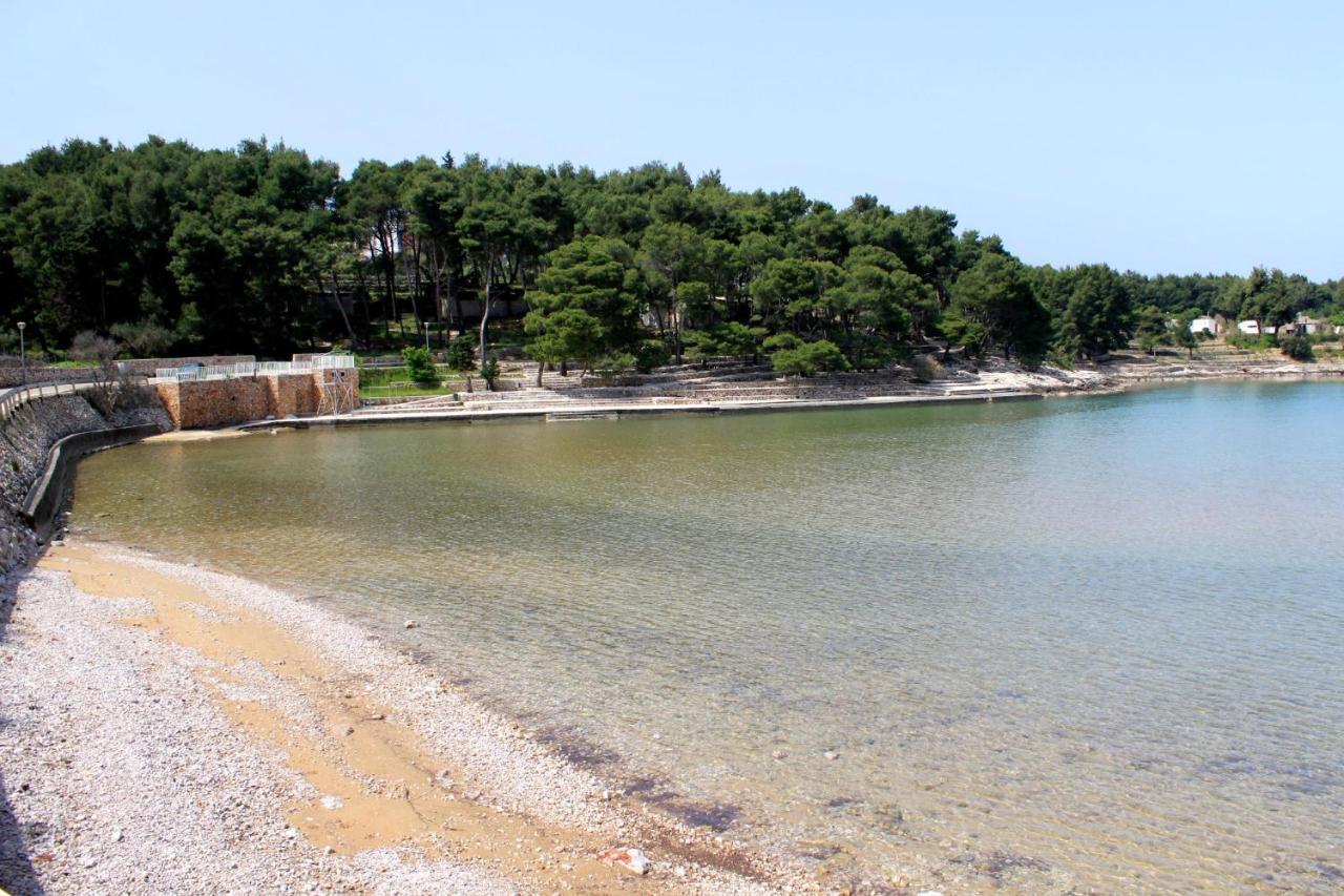 Apartments With A Parking Space Jelsa, Hvar - 8746 젤사 외부 사진