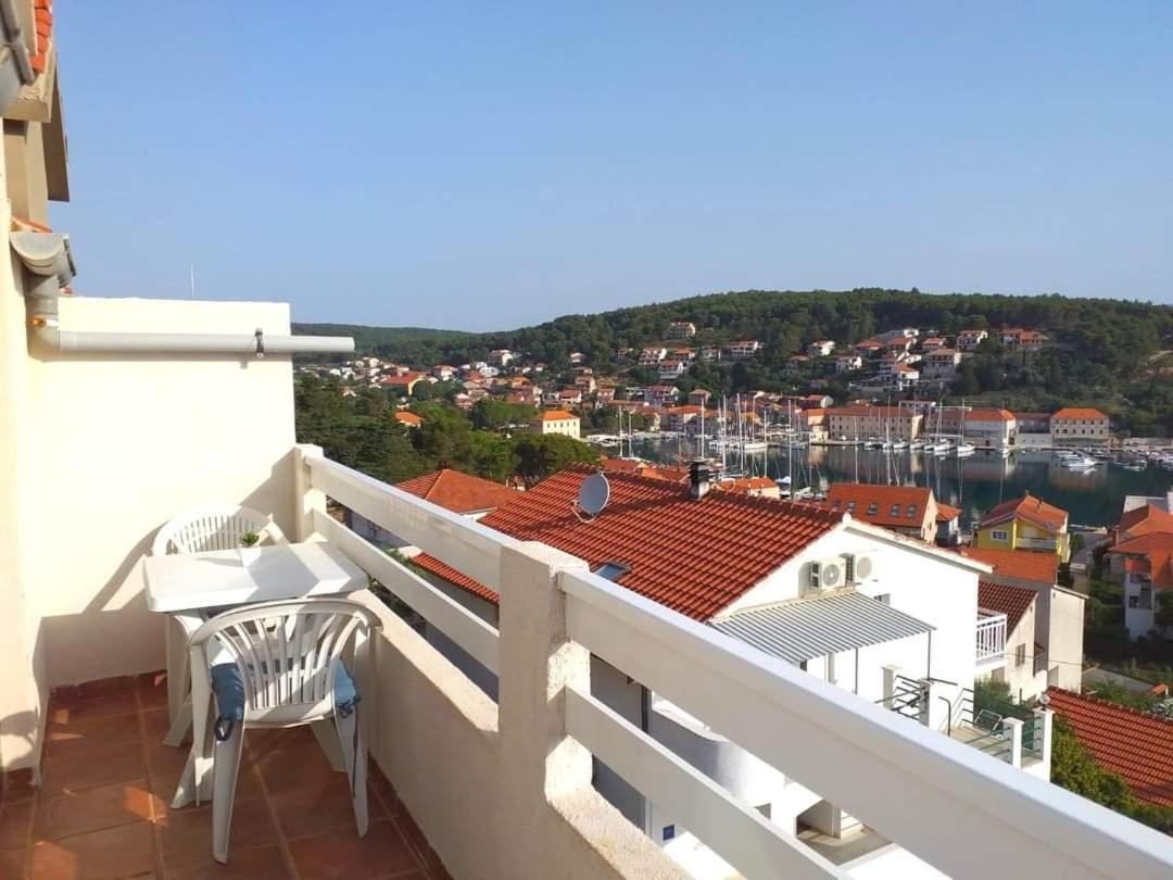 Apartments With A Parking Space Jelsa, Hvar - 8746 젤사 외부 사진